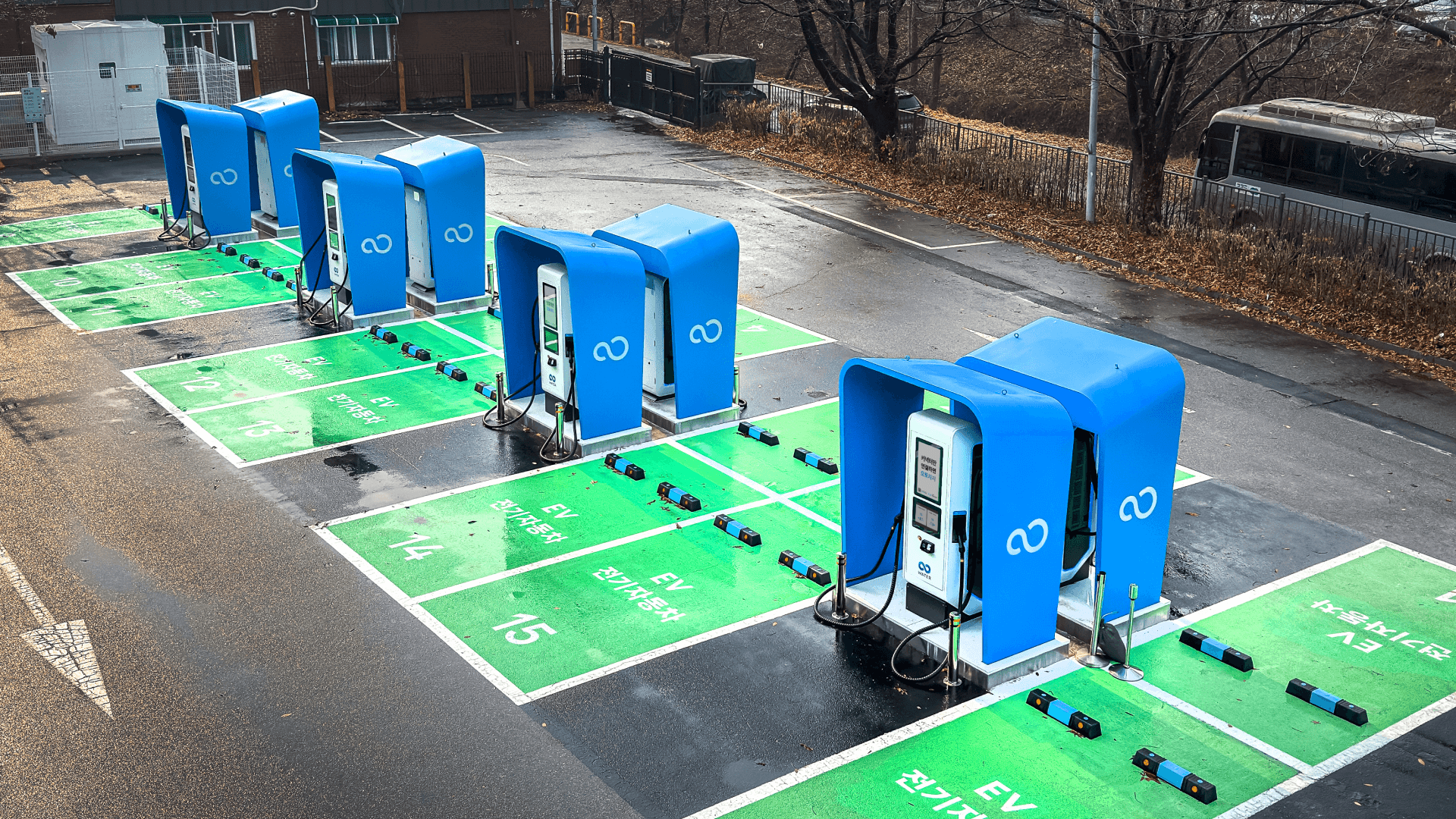 prod/boards/1765503744310-04_과천 렛츠런파크.png